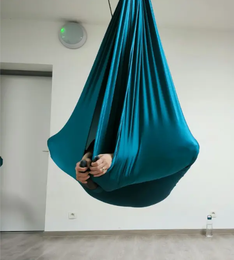 Réserver une séance de yoga aérien